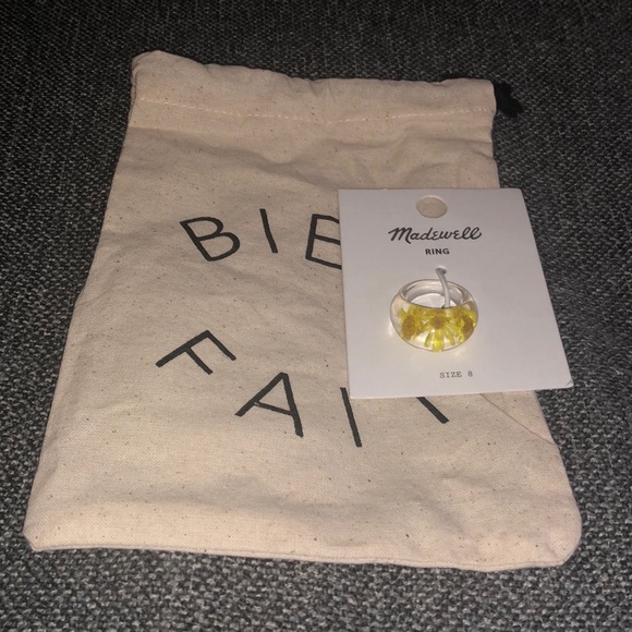 Madewell Jewelry - Madewell dried flower glass ring